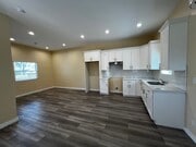 Photo - Renovated studio ADU in an excellent area ... House