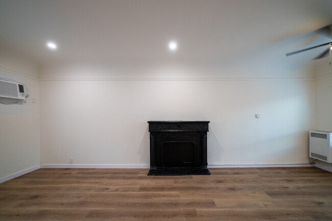 Photo - 211 N Berendo St Unit 1/4