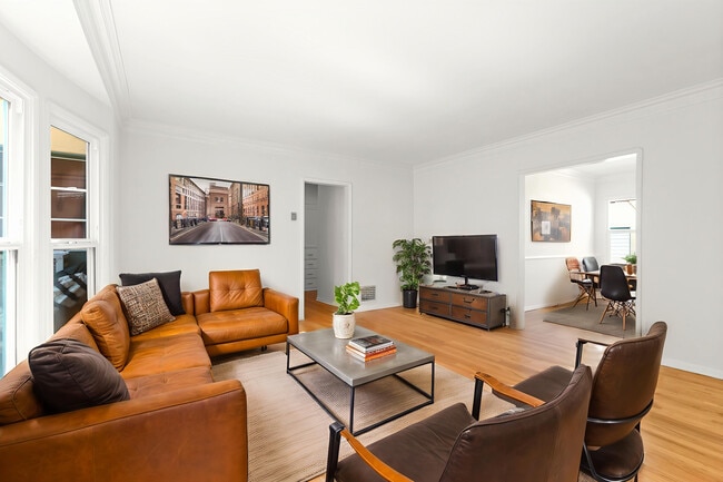 Photo - 522 N Genesee Ave Apartments Unit 522