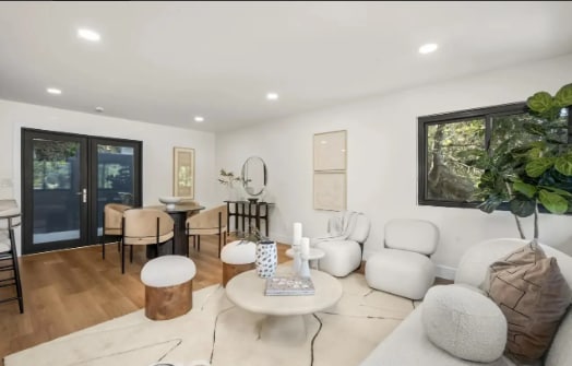 Photo - 1733 Nautilus St
