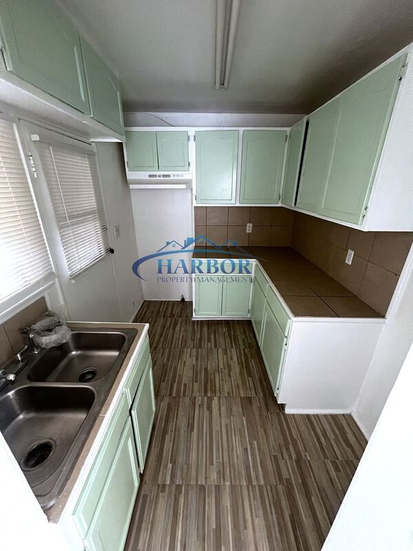 Photo - 3659 W El Segundo Blvd