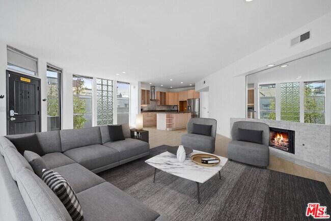 Building Photo - 20 28th Ave Unit A Rental