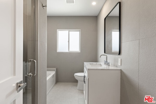 Photo - 545 N La Jolla Ave