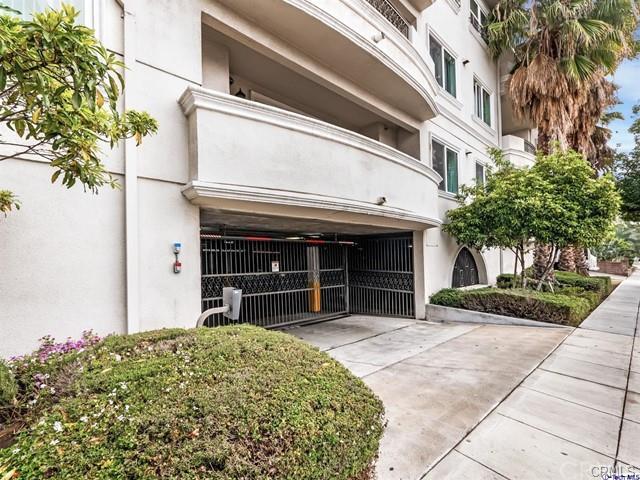 Photo - 600 E Magnolia Blvd Unit 202