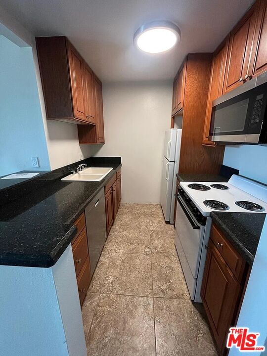Photo - 7777 W 91st St Unit E2143