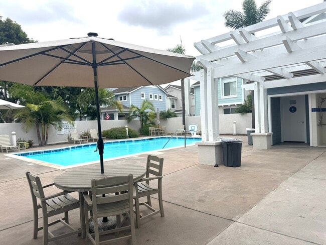 Photo - 1331 Statice Ct