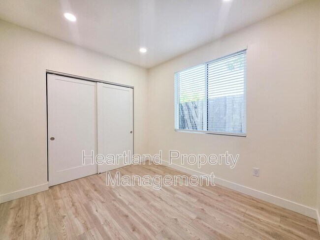 Photo - 3350 Lockwood Dr Unit #01