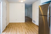 Photo - Detached home centrally located in Linda V...