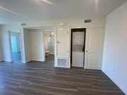 Photo - 1704 Hornblend St