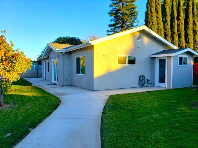 Photo - 5053 63rd St