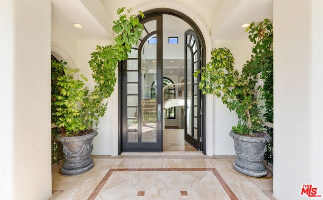 Photo - 28899 Cliffside Dr