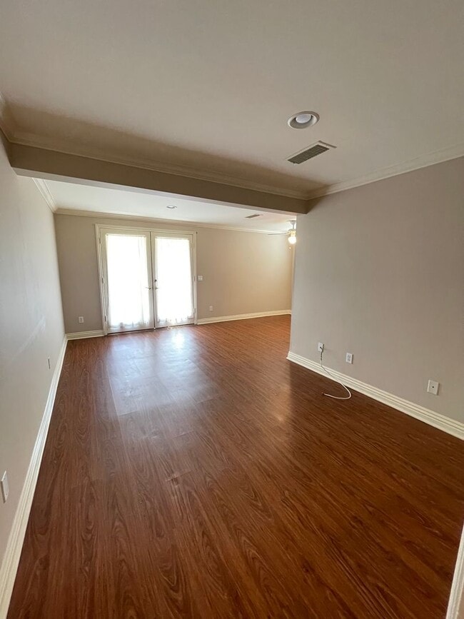 Photo - Freshly Remodeled 1 Bedroom 1 Bath Back House!