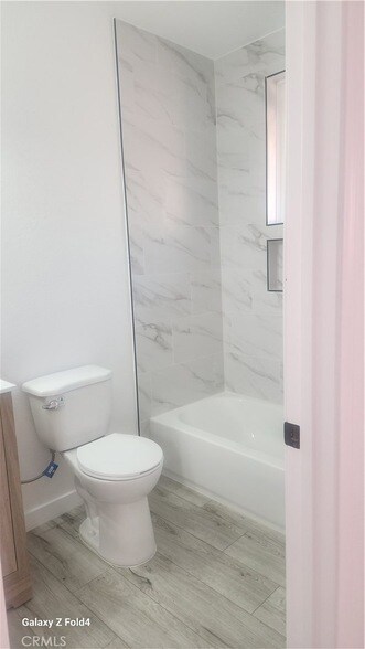 Photo - 5325 Latham St