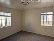 Photo - 654 W 21st St