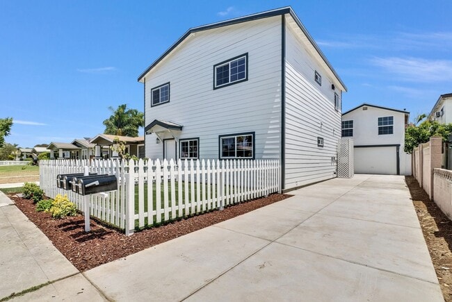 Photo - Beautiful Brand New 3 Bed, 2 Bath Upstairs ADU in the Heart of Downtown Fullerton Unit 114 N Cornell Ave # A