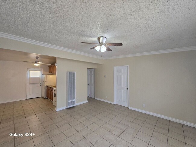 Photo - Ocotillo Ave Apt 5826-5828 Unit Ocotillo Ave Apt 5828