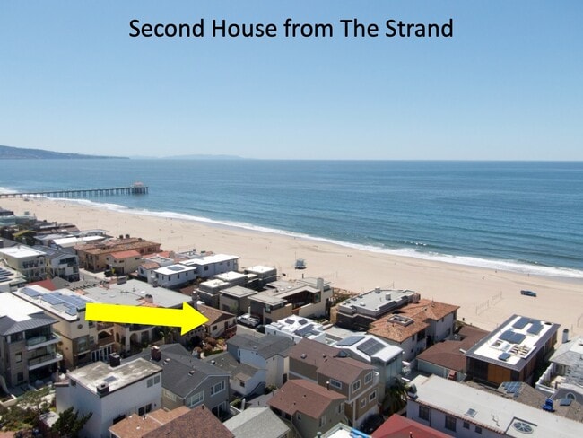 Building Photo - 112 19th St Unit Beach Bungalow