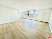 Photo - 468 S Roxbury Dr Unit 404