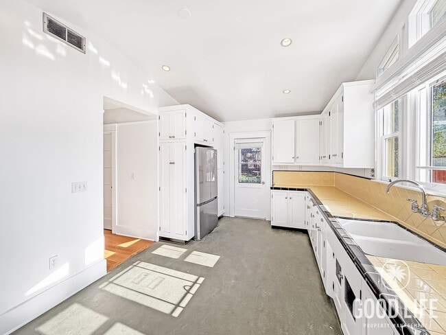 Photo - Alabama St Unit 1