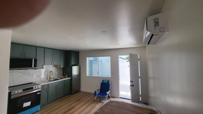 Photo - 10832 1/2 Odell Ave