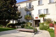 Photo - Bankers Hill – 2 BD, 2.5 BA! Two Assigned ... House