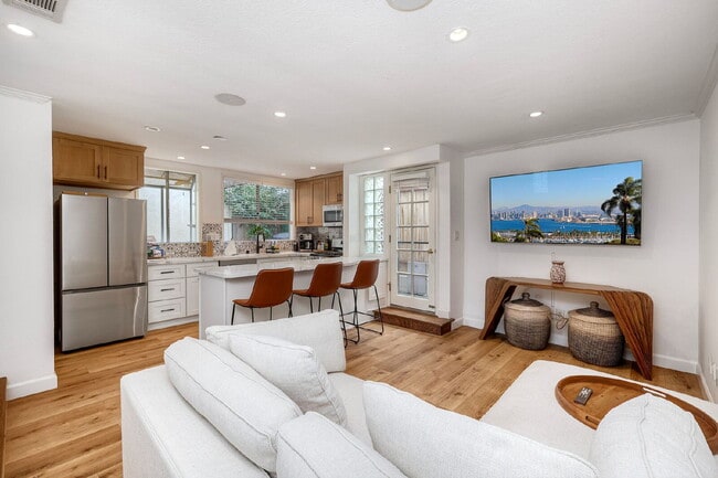 Photo - San Diego Coastal Dream Crown Point Jewel 3 or 6 Month lease only Partially Furnished Ready for M...