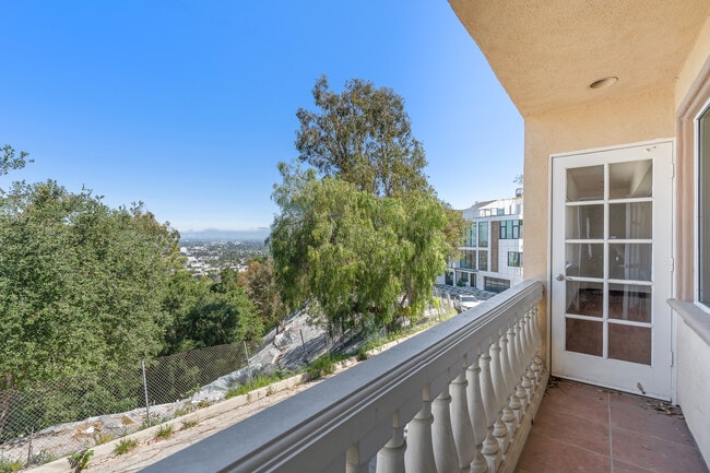 Photo - 3962 Oakfield Dr