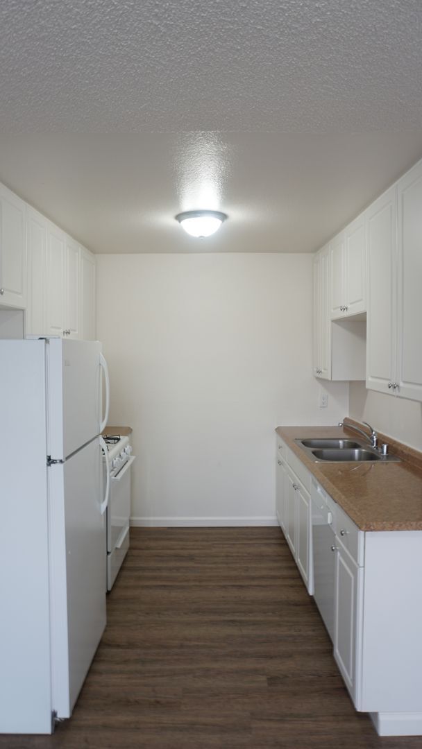 Photo - 1 bed, 1 bath Unit 10