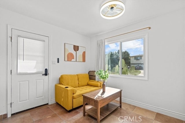 Photo - 1095 Bonita St