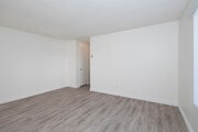 Photo - Twin Oaks Apartments