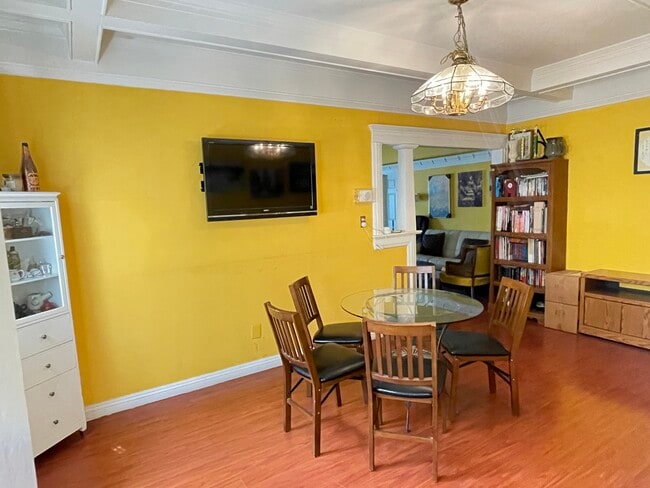 Photo - 751 W Monterey Ave