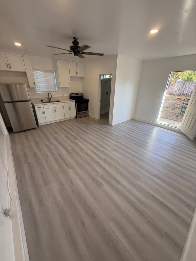Photo - 449 S Pampas Ave