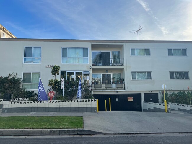 Exterior of Building - 1320 N Poinsettia Pl Apartments Unit 15