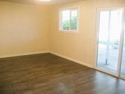 Photo - 1259 Siggson Ave