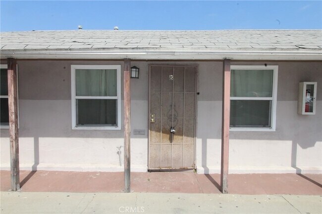 Building Photo - 4986 Southern Ave Unit B