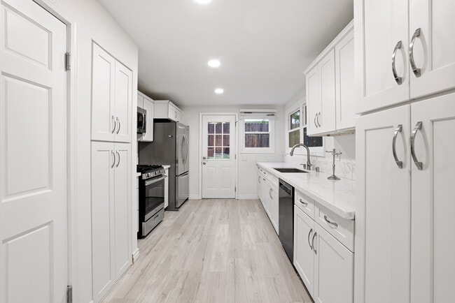 Photo - 3735 5th Ave