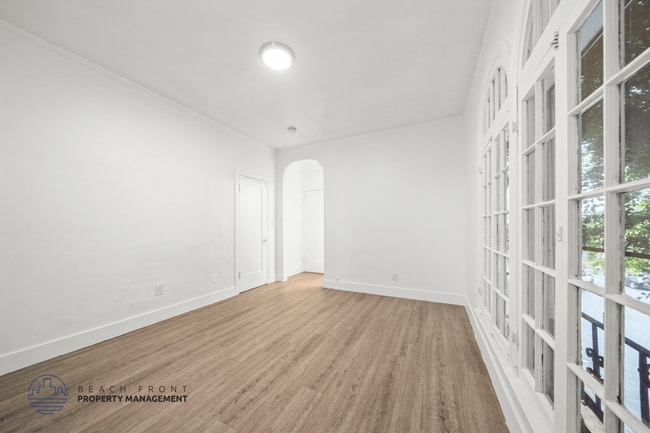 Photo - 402 N Soto St.