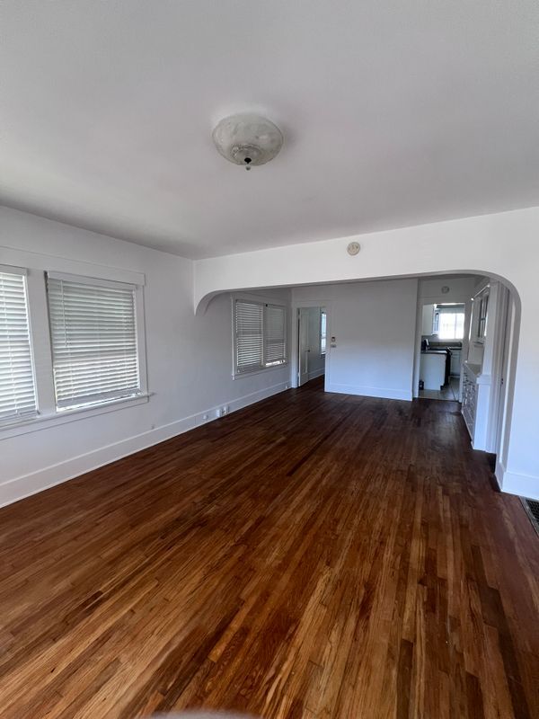 Photo - 415 W 8th St Unit Street