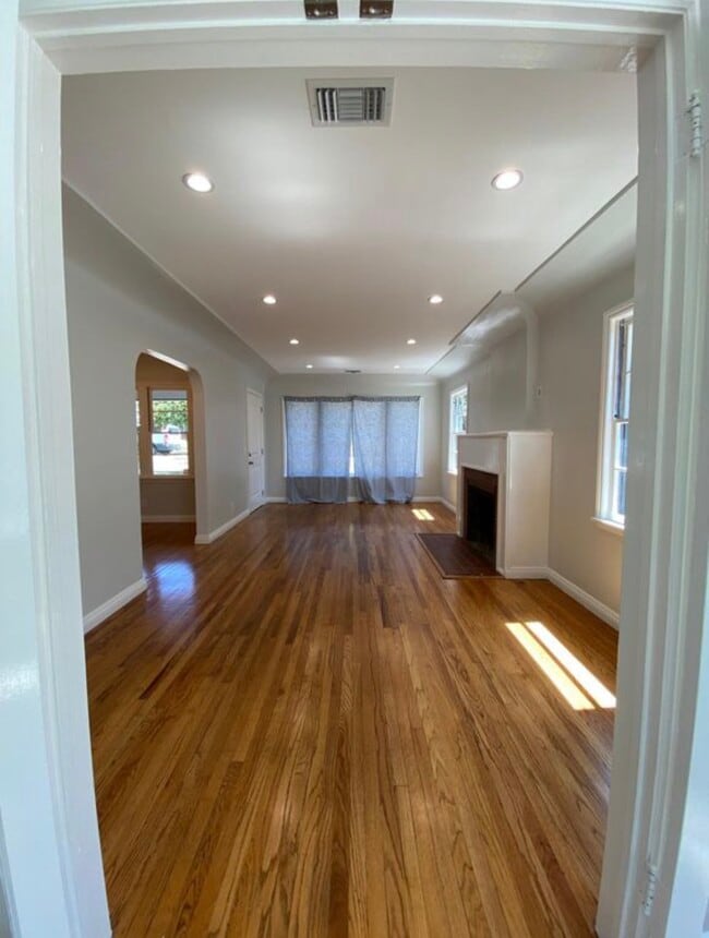 Photo - 147 El Nido Ave