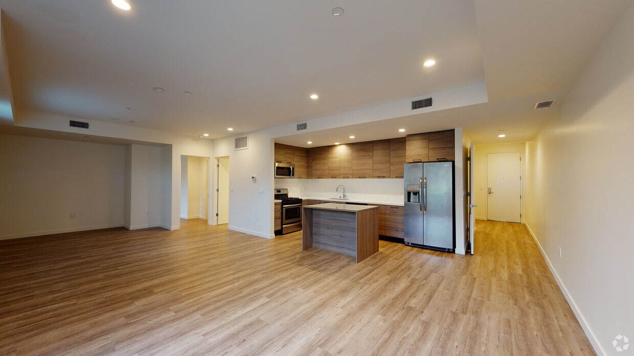 3D Tour - 5327 Hermitage Ave