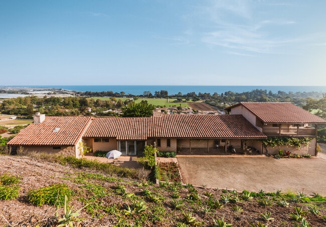 Photo - 3330 Foothill Rd