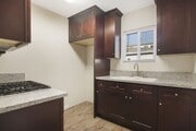 upgraded full kitchen - 4091 Rosecrans Ave Townhome