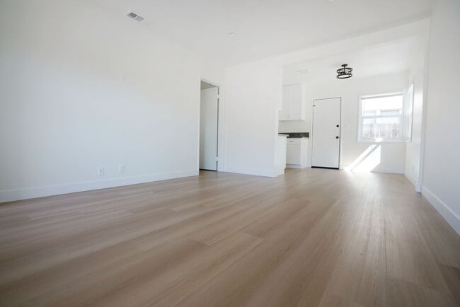 Photo - 14857 Morrison St Apartment Unit 14849
