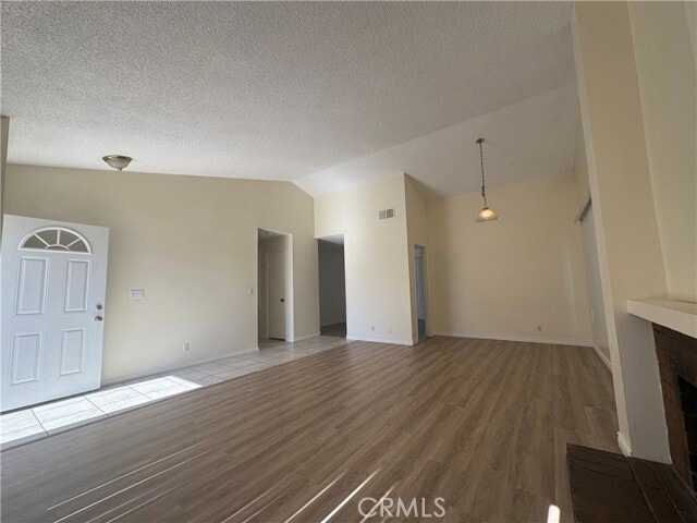 Photo - 974 N Darfield Ave