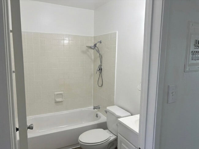 Bathroom - 14125 Coteau Dr