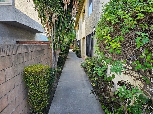 Photo - 9634 Park St