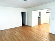 Photo - 457 E Italia St