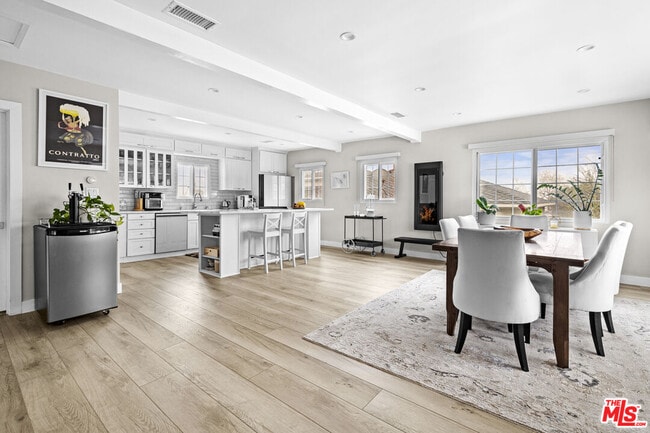 Photo - 7520 Earldom Ave