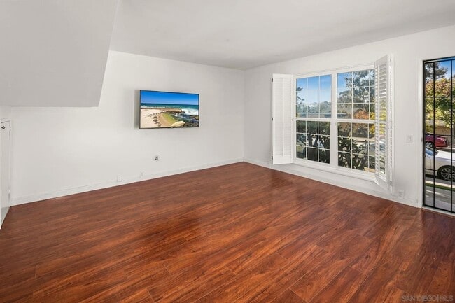 Photo - 9679 Easter Way