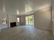 Large living room - 1807 S Redondo Blvd Unit Lower